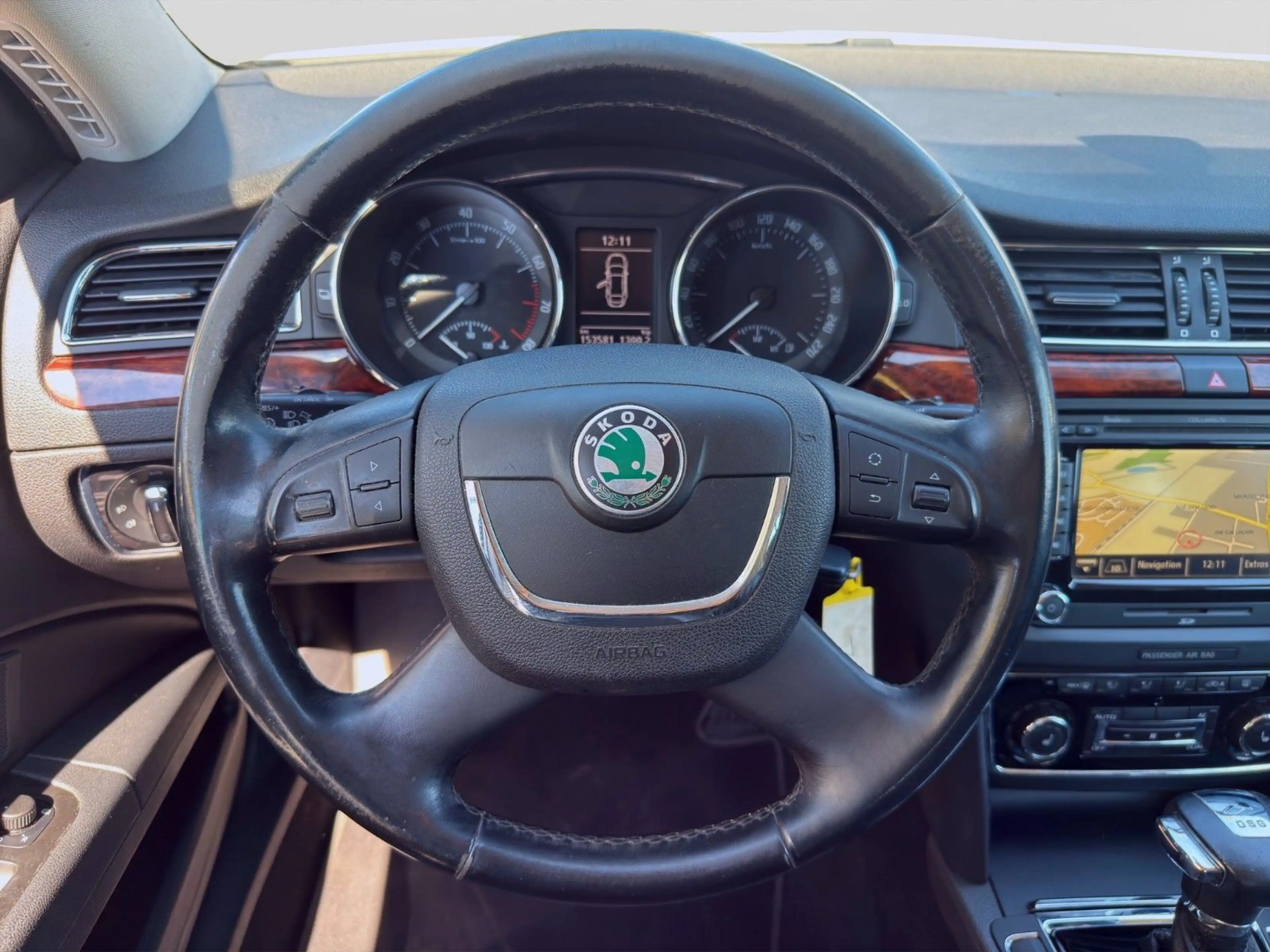 Skoda Superb Elegance/lückenlos-Sch/4xSitzheiz/Klima — photo 11