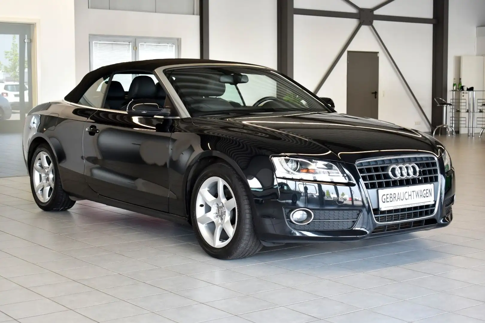 Audi A5 Cabriolet 2.0 TFSI AUT./XENON/NAVI/LEDER/SHZ Schwarz - 2