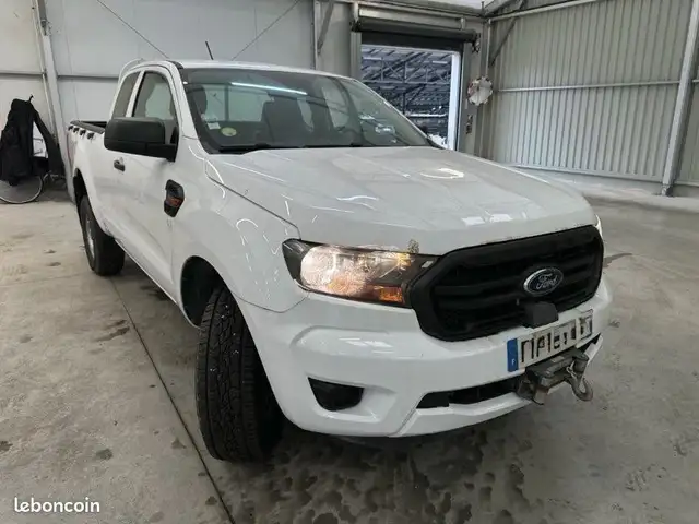 Ford Ranger 22 491 HT 2.0 TDCI 170ch XLT super cabine TREUIL