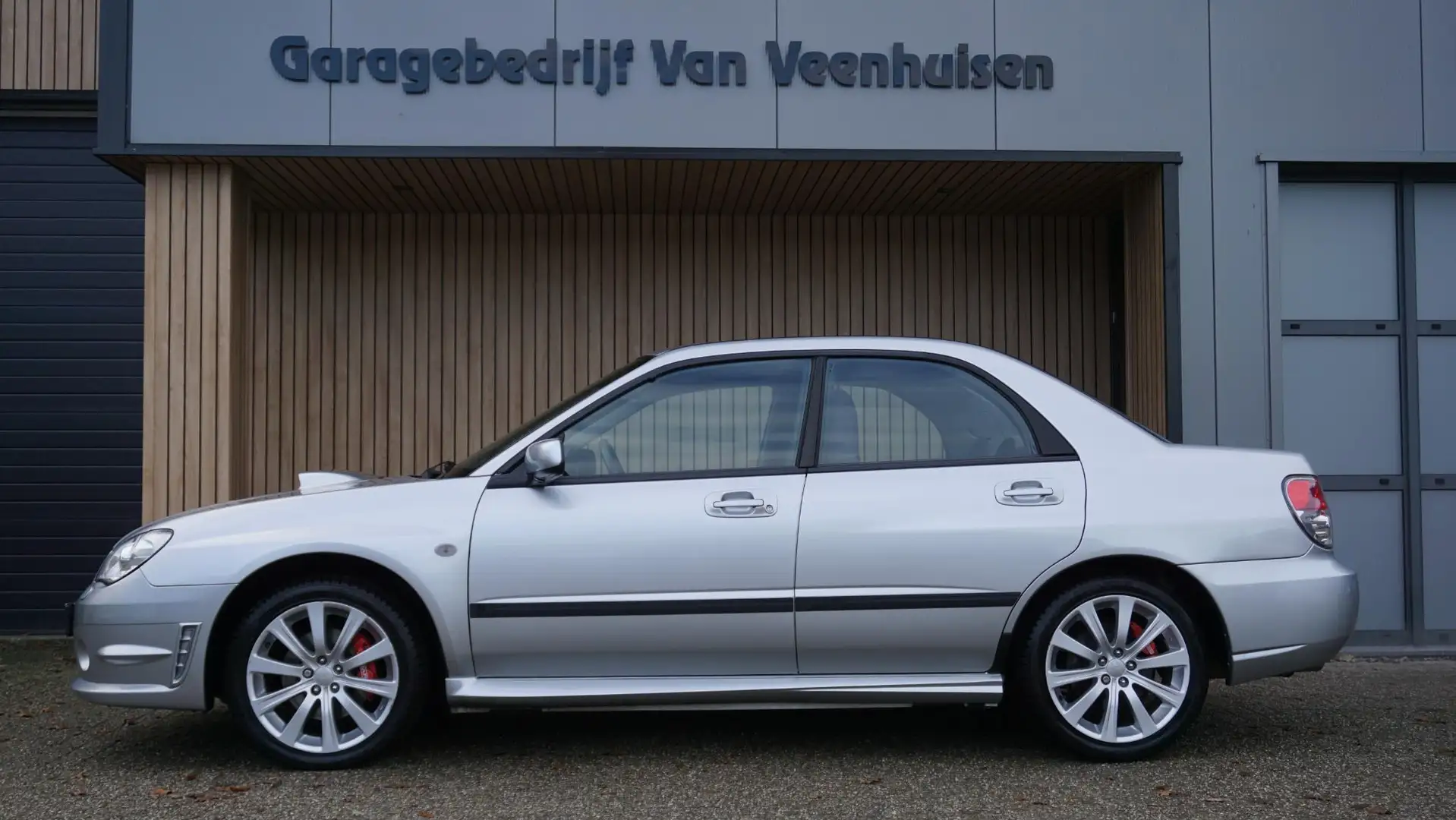Subaru Impreza 2.5 230pk WRX Edition Xenon 17inch LM Cruise Contr Gris - 2