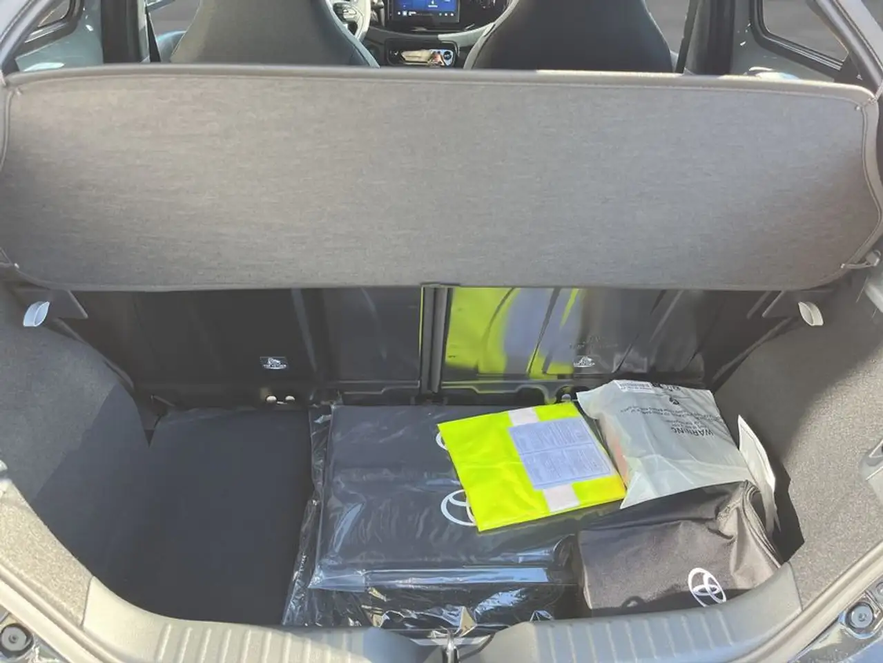 Toyota Aygo X X 1,5 Hybrid Teamplayer 68 kW, 5-türig 5