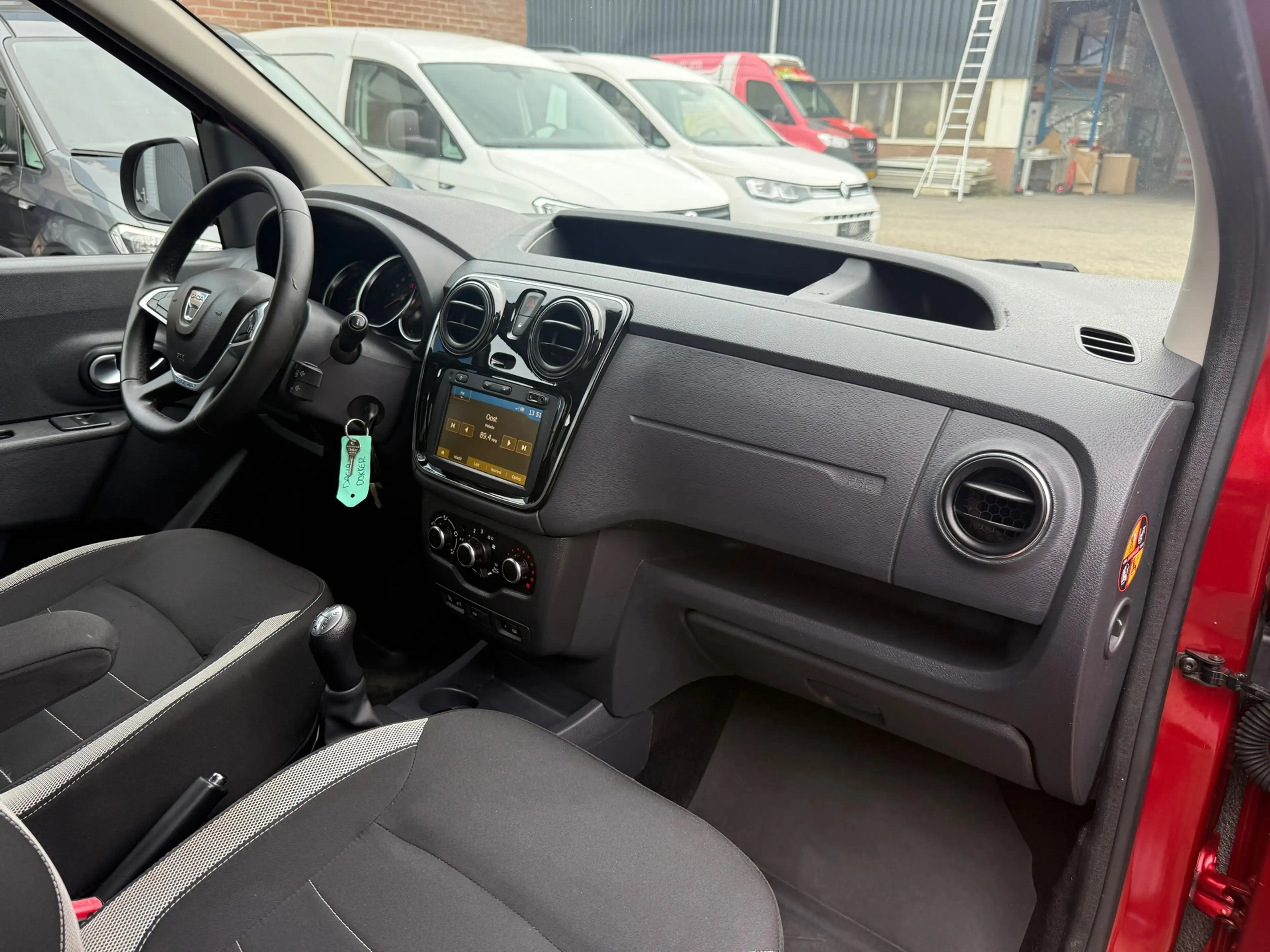Dacia Dokker 1.6 SCe Stepway | A/C | Cruise | Trekhaak — photo 12