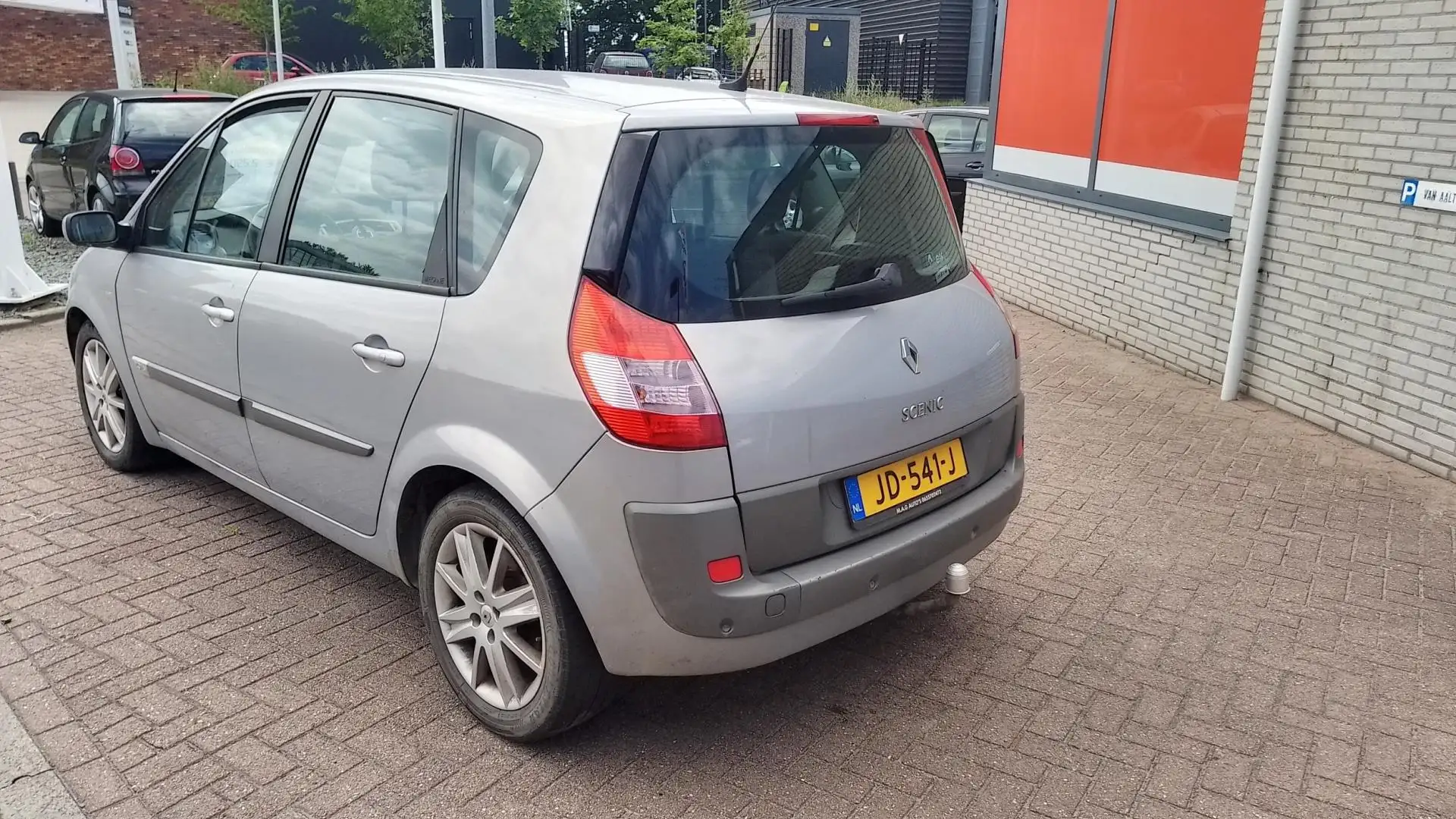 Renault Scenic 2.0-16V Privilège Luxe Geel - 2