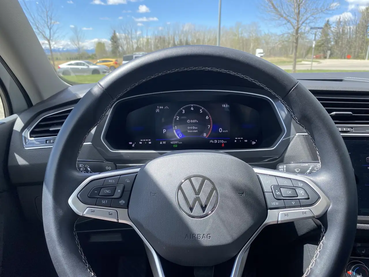 Volkswagen Tiguan снимка Volkswagen Tiguan