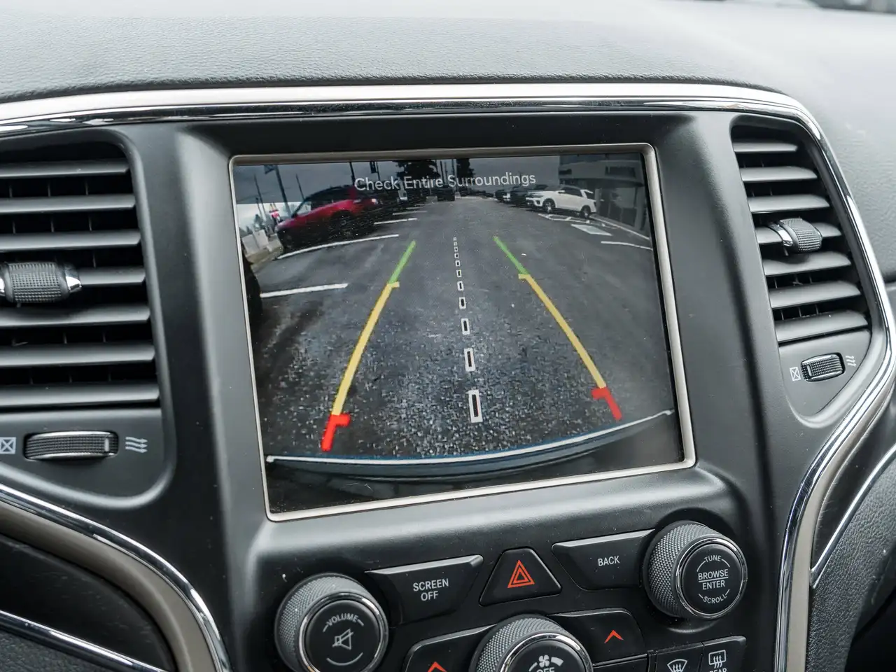 Jeep Grand Cherokee снимка Jeep Grand Cherokee