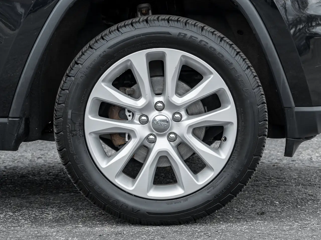 Jeep Grand Cherokee снимка Jeep Grand Cherokee