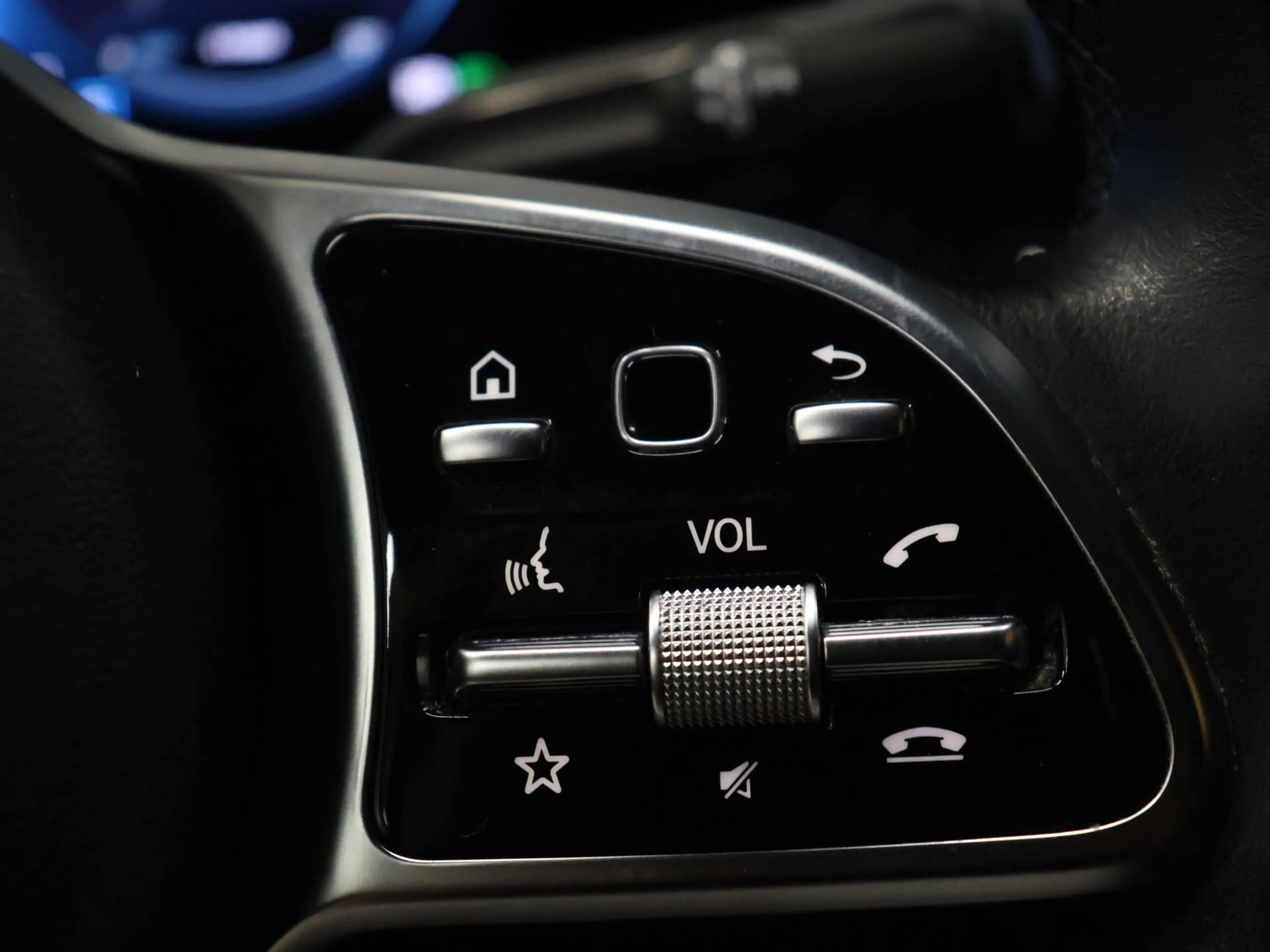 Mercedes-Benz EQA 250 Business Solution Luxury 67 kWh [ADAPTIVE CRUISE, — photo 16