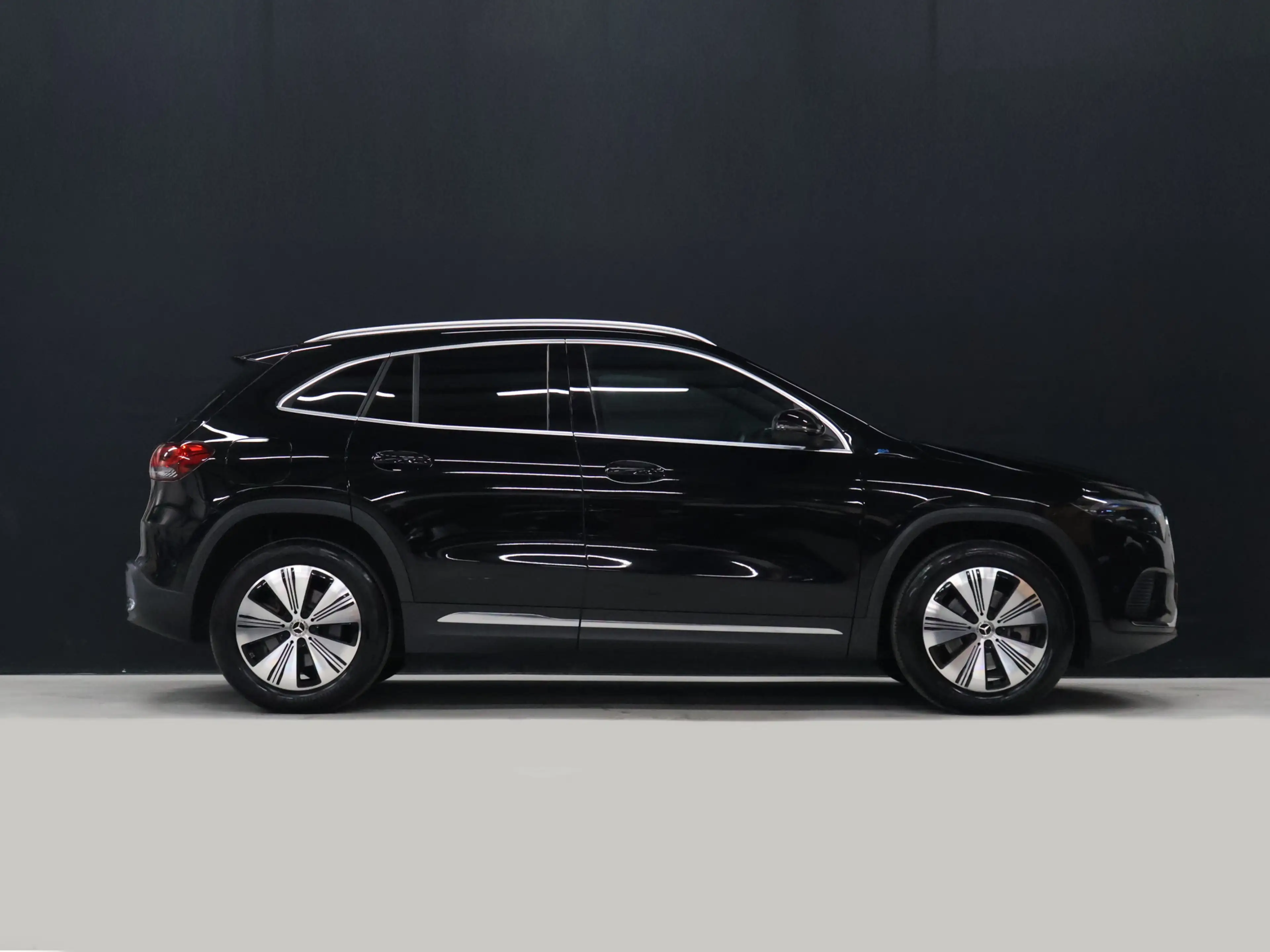 Mercedes-Benz EQA 250 Business Solution Luxury 67 kWh [ADAPTIVE CRUISE, — photo 9