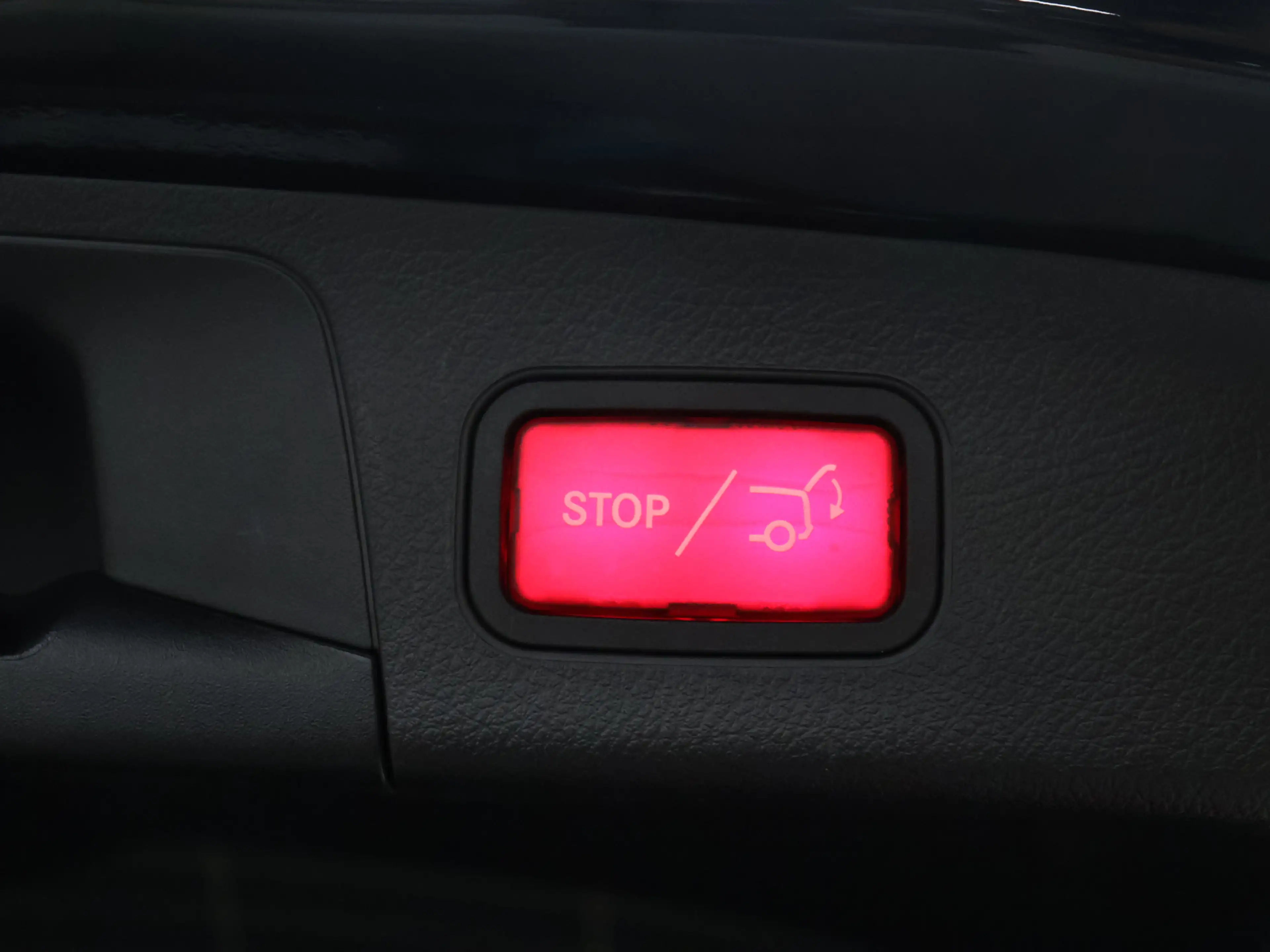 Mercedes-Benz EQA 250 Business Solution Luxury 67 kWh [ADAPTIVE CRUISE, — photo 25