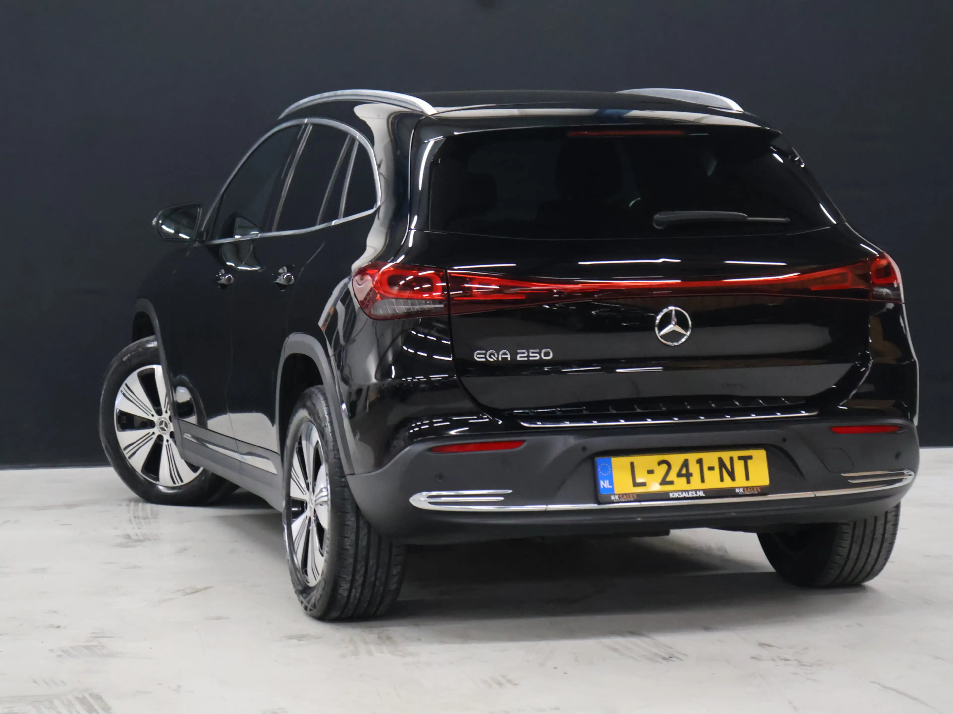 Mercedes-Benz EQA 250 Business Solution Luxury 67 kWh [ADAPTIVE CRUISE, — photo 5