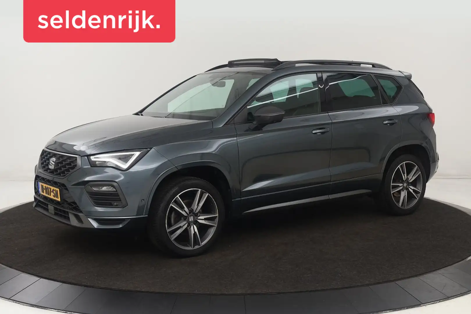 SEAT Ateca 1.0 TSI FR Intens | Panoramadak | Stoelverwarming Grijs - 1