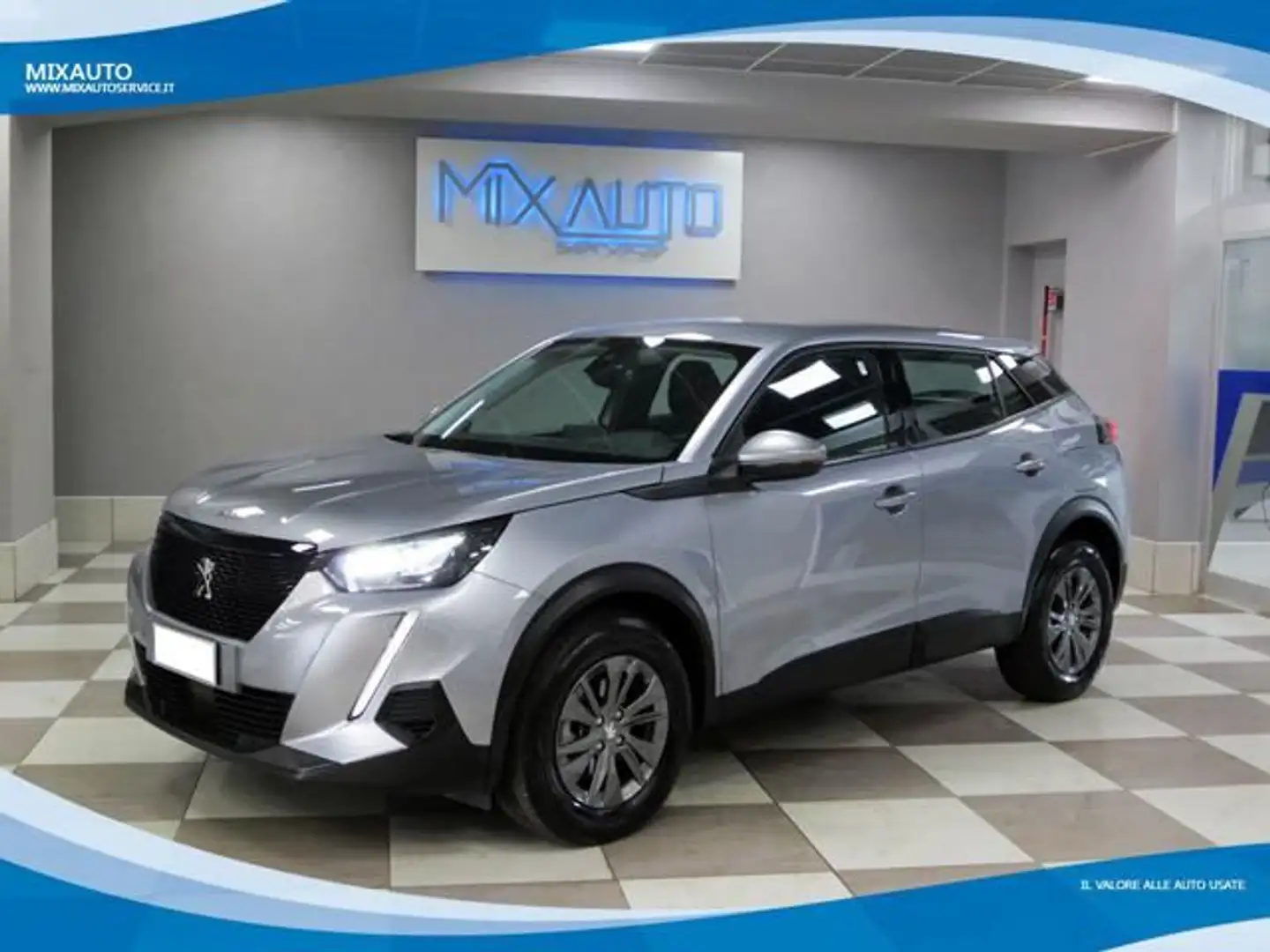 Peugeot 2008 1.2 PureTech 100cv Active EU6D-Isc Zilver - 1