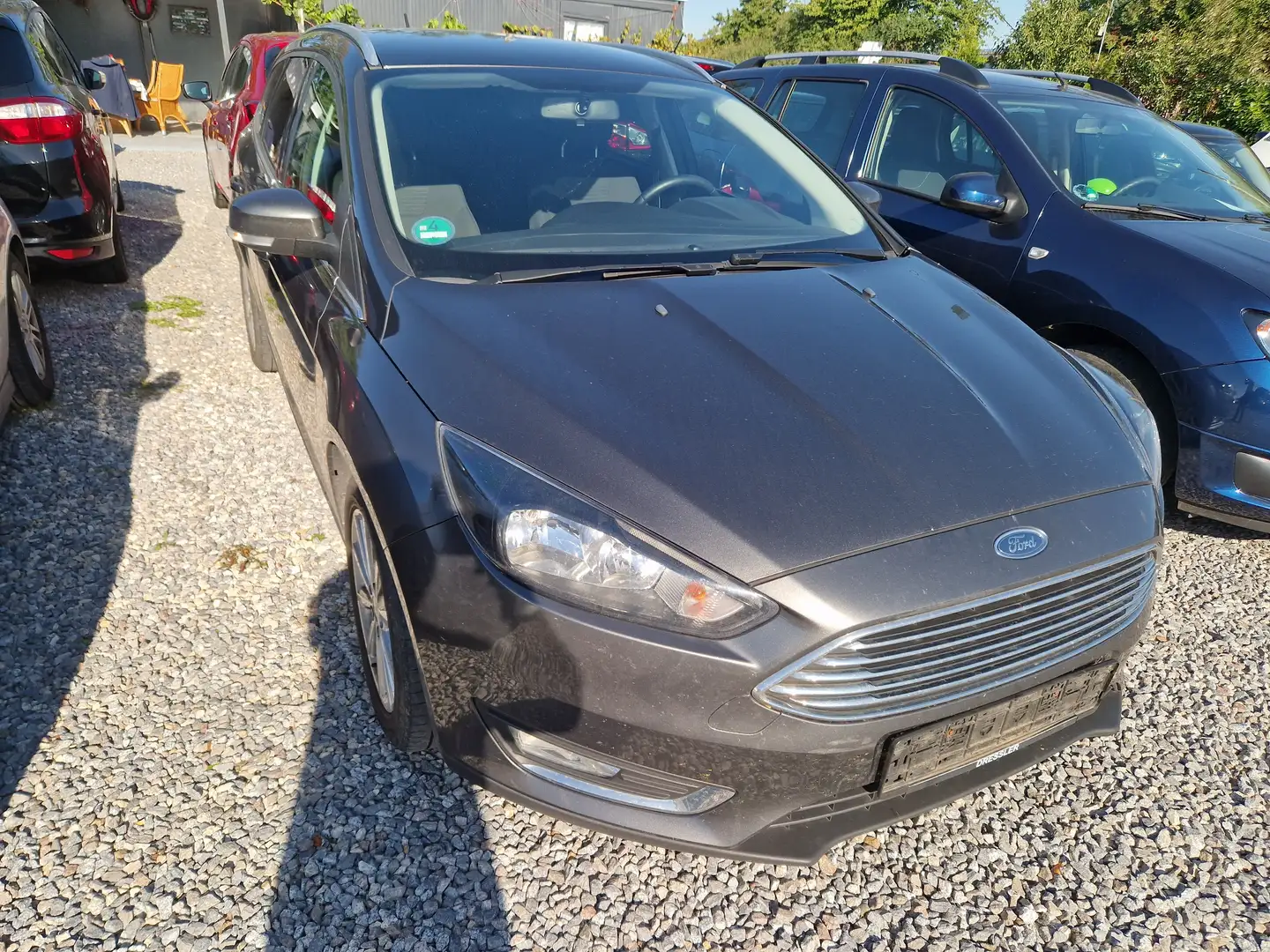 Ford Focus Kombi Titanium,TüV neu Grau - 2