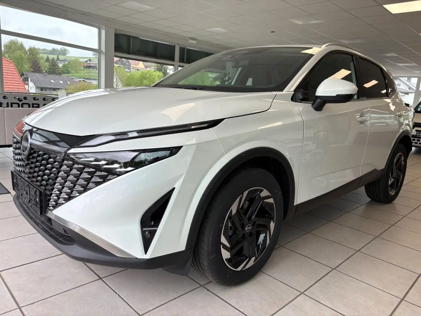 Nissan Qashqai N-Connecta NAVI, AUTOMATIK, LED, Blanc - 1