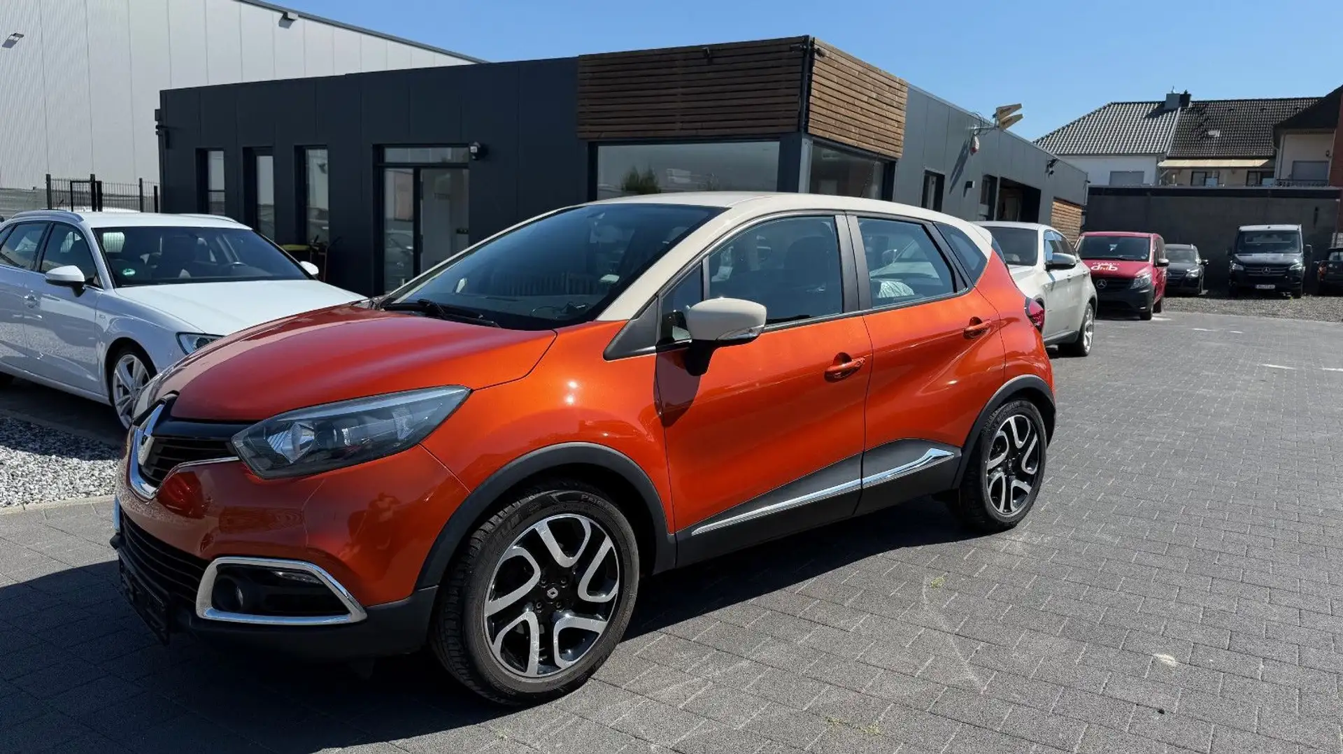 Renault Captur Dynamique Orange - 1