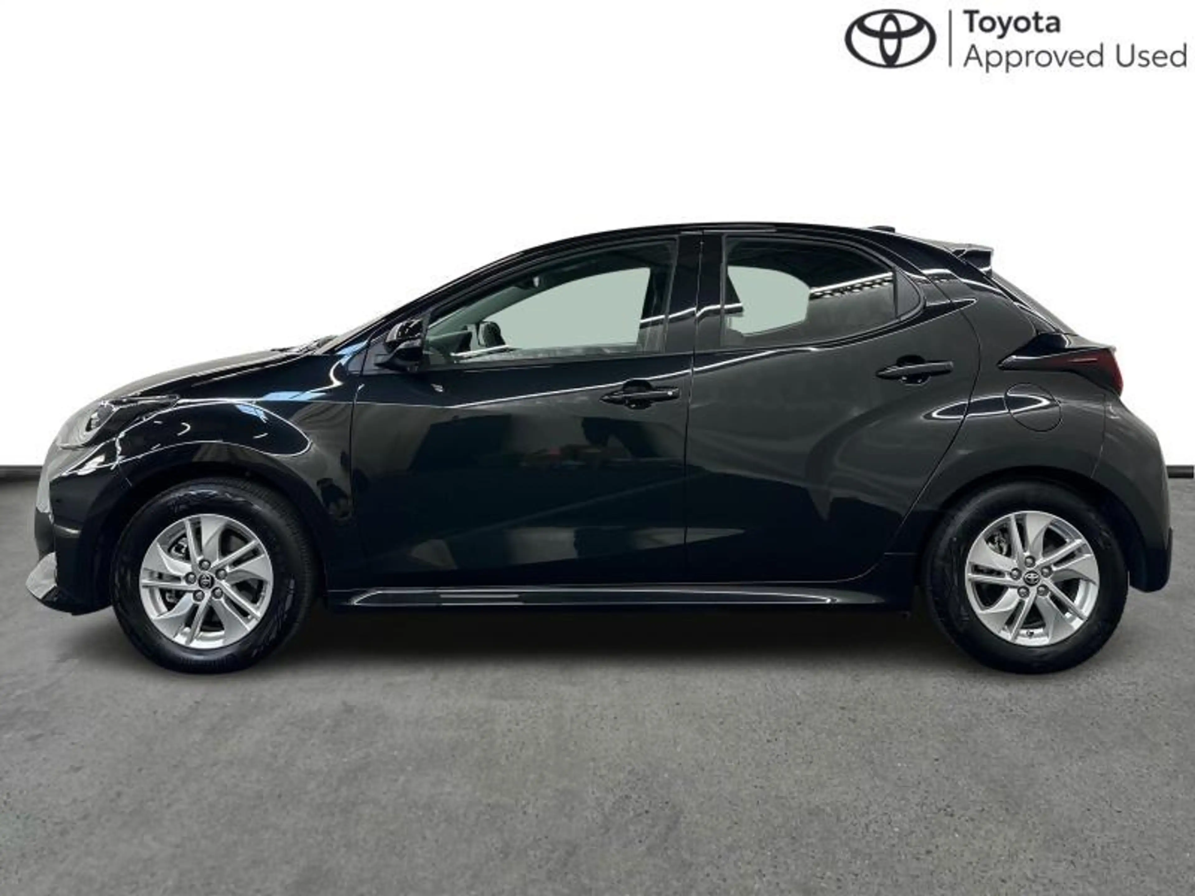 Toyota Yaris Dynamic — photo 3