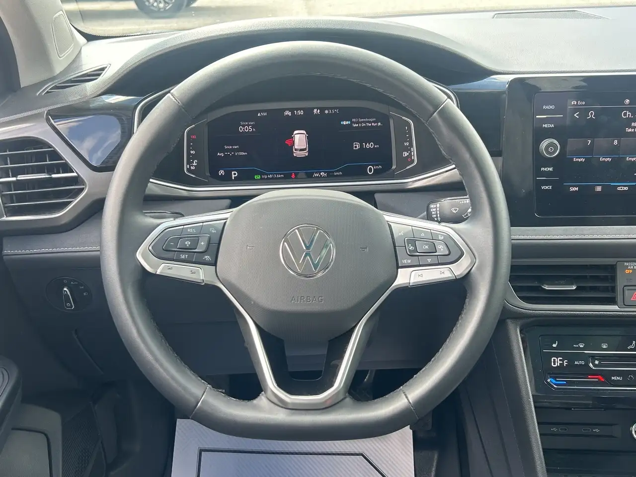 Volkswagen Taos снимка Volkswagen Taos