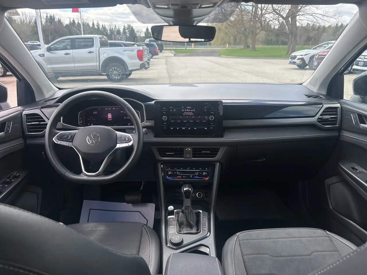 Volkswagen Taos снимка Volkswagen Taos