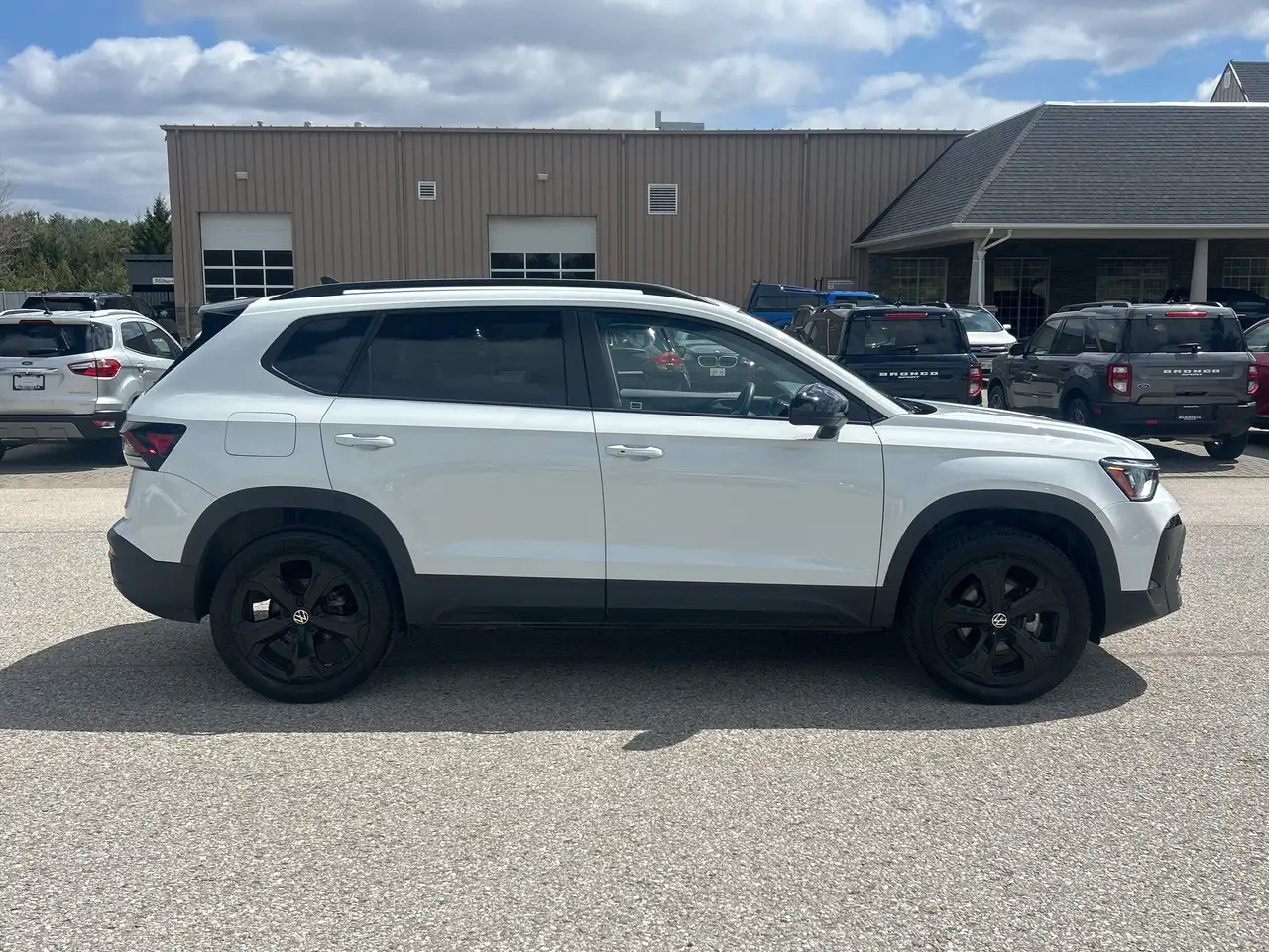 Volkswagen Taos снимка Volkswagen Taos