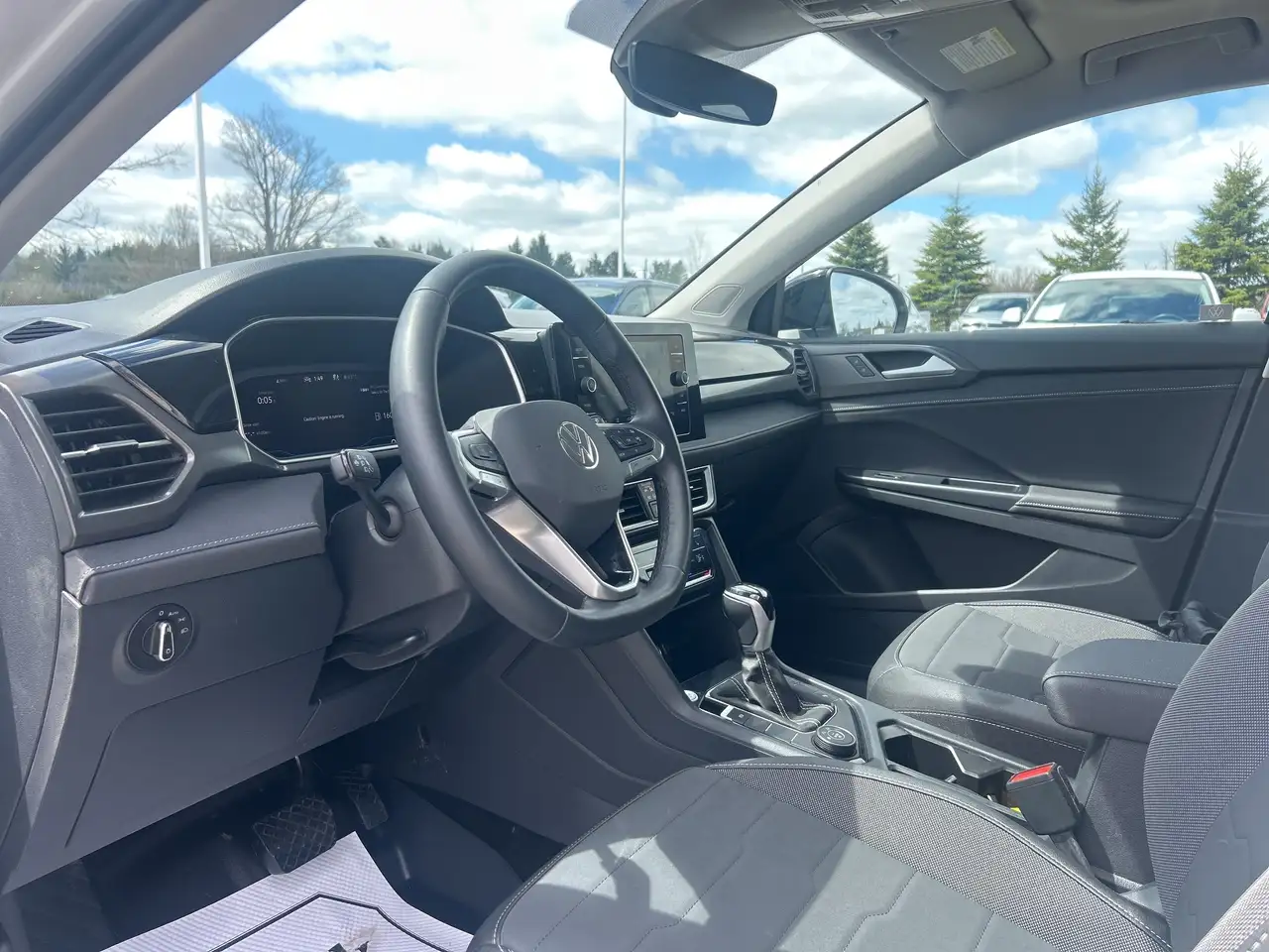 Volkswagen Taos снимка Volkswagen Taos