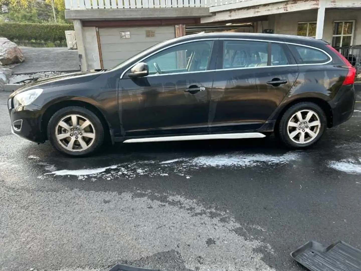 Volvo V60 V60 D2 Noir - 1