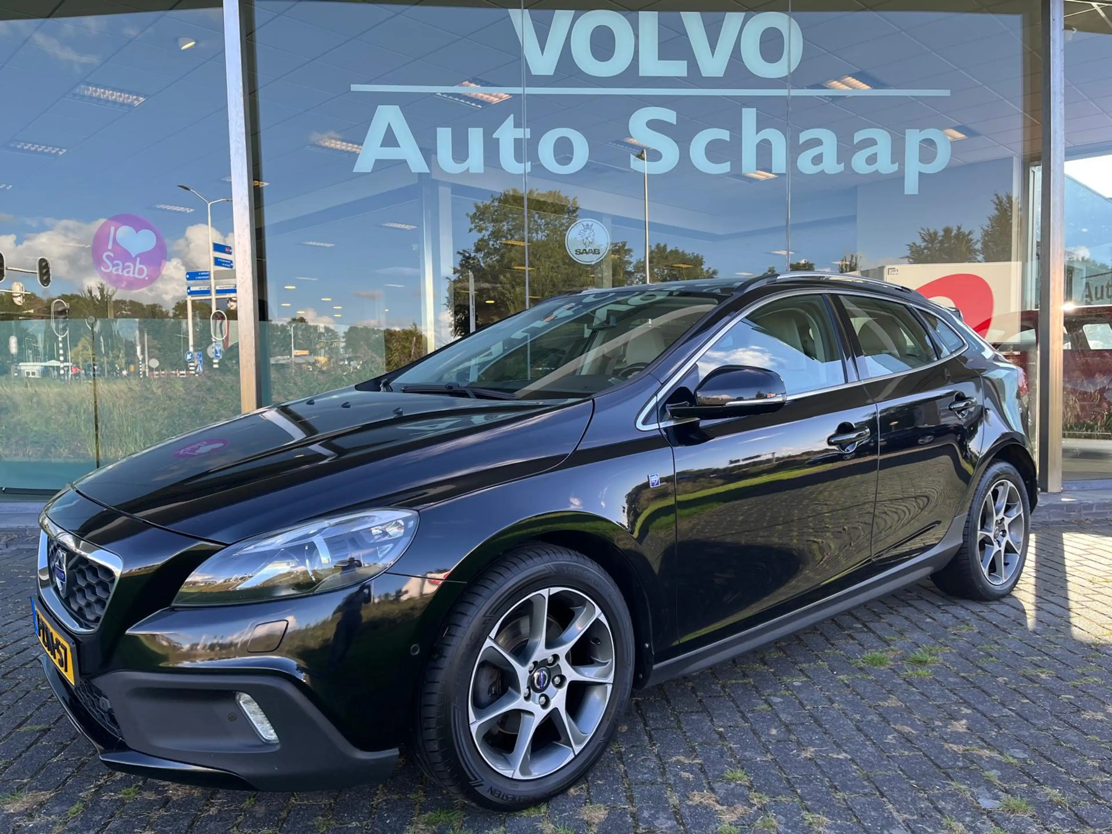 Volvo V40 Cross Country 1.6 T4 Ocean Race Automaat | Rijklaar incl garanti