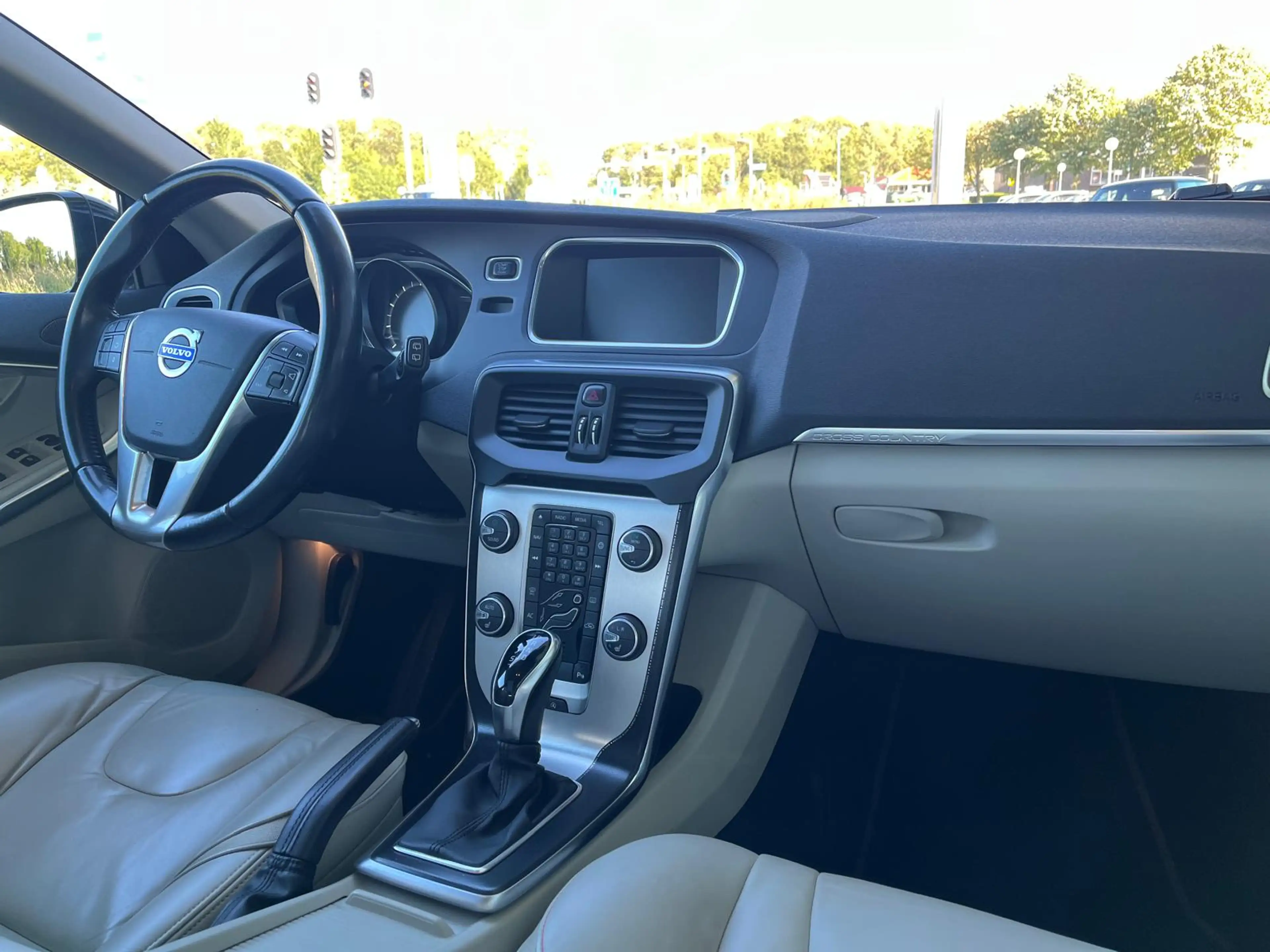 Volvo V40 Cross Country 1.6 T4 Ocean Race Automaat | Rijklaar incl garanti — photo 11