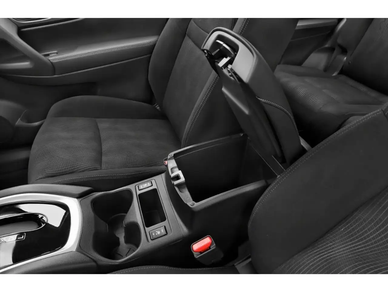 Nissan Rogue photo Nissan Rogue