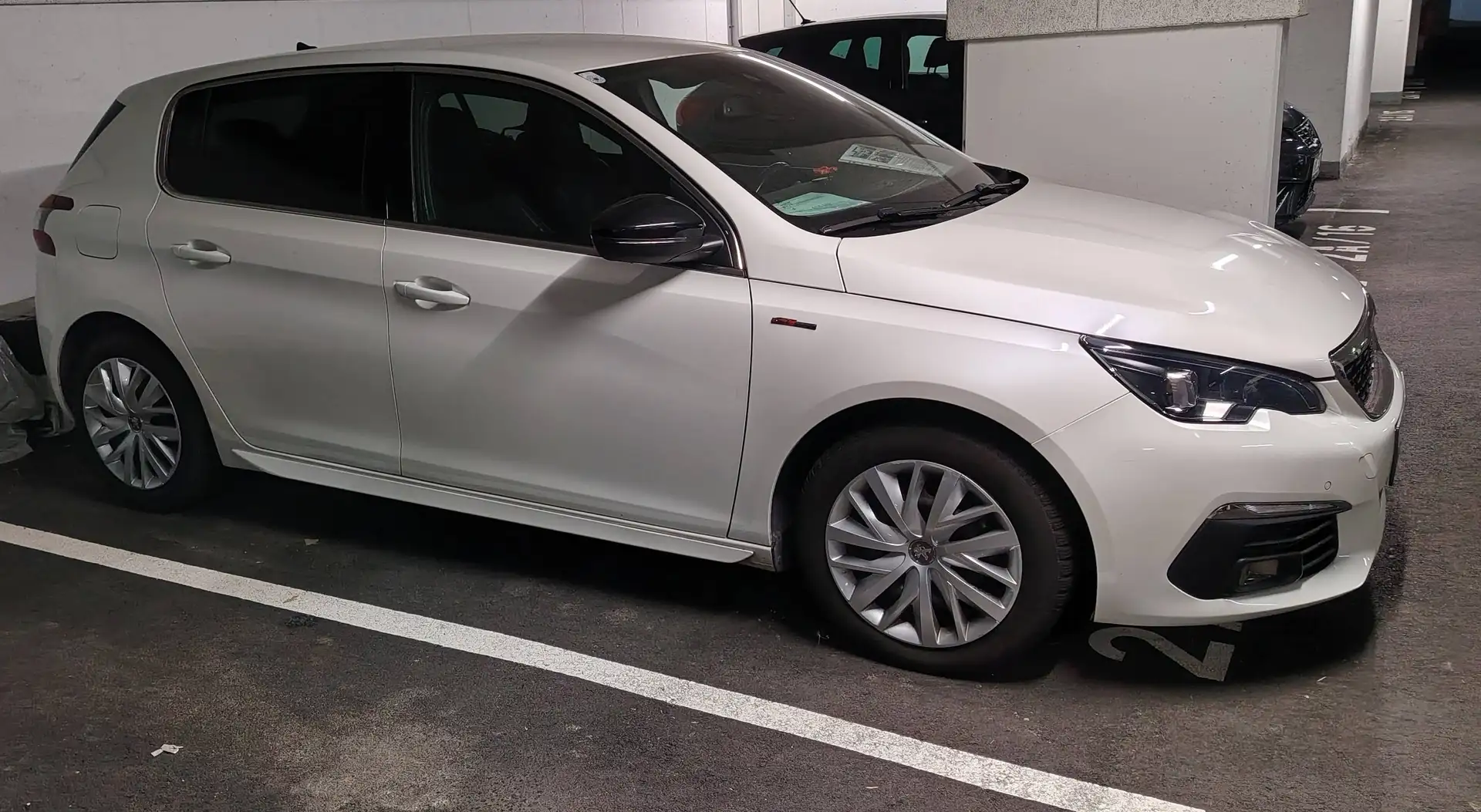 Peugeot 308 1,5 BlueHDI 130 GT Line S - Guter Sonder-Preis!!!! Weiß - 2