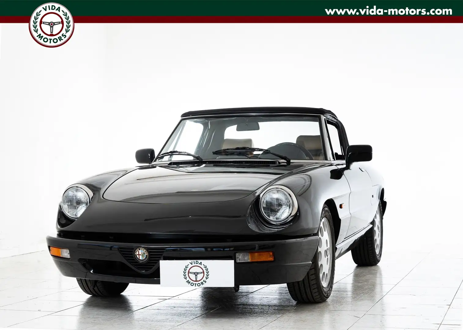 Alfa Romeo Spider 4a Serie 1600 * BOOK SERVICE * ASI Schwarz - 1