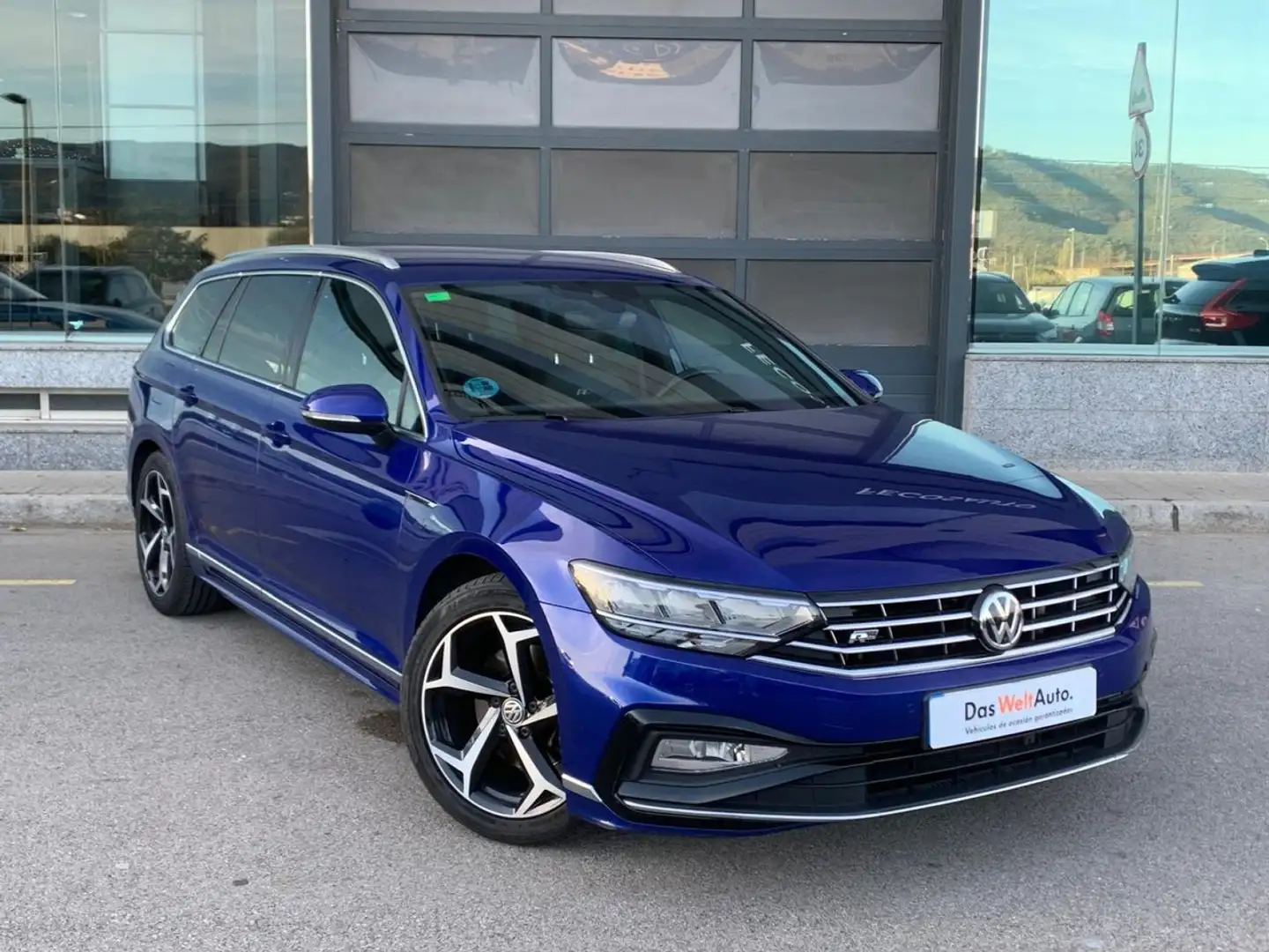 Volkswagen Passat Variant 2.0TDI Sport DSG 140kW Azul - 2