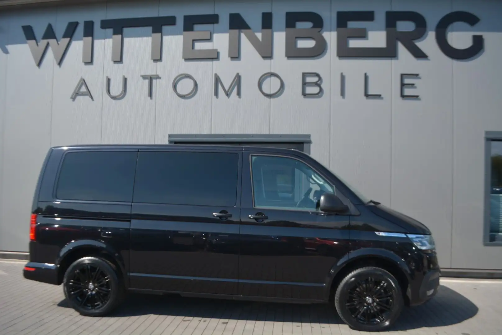 Volkswagen T6 Multivan T6.1  Multivan DSG -110 KW-Garantie inclusive Zwart - 1