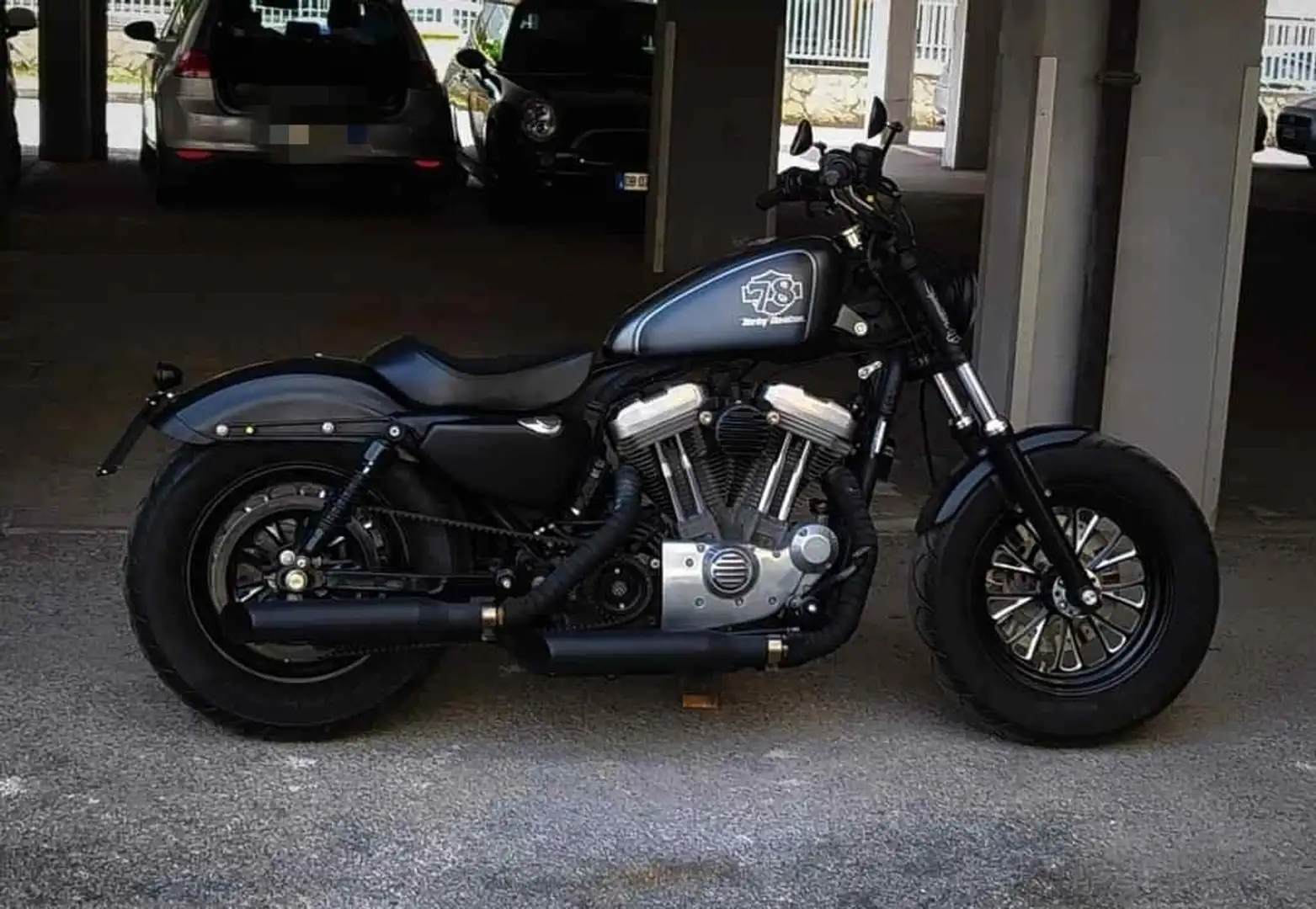 Harley-Davidson Sportster 883 Gri - 2