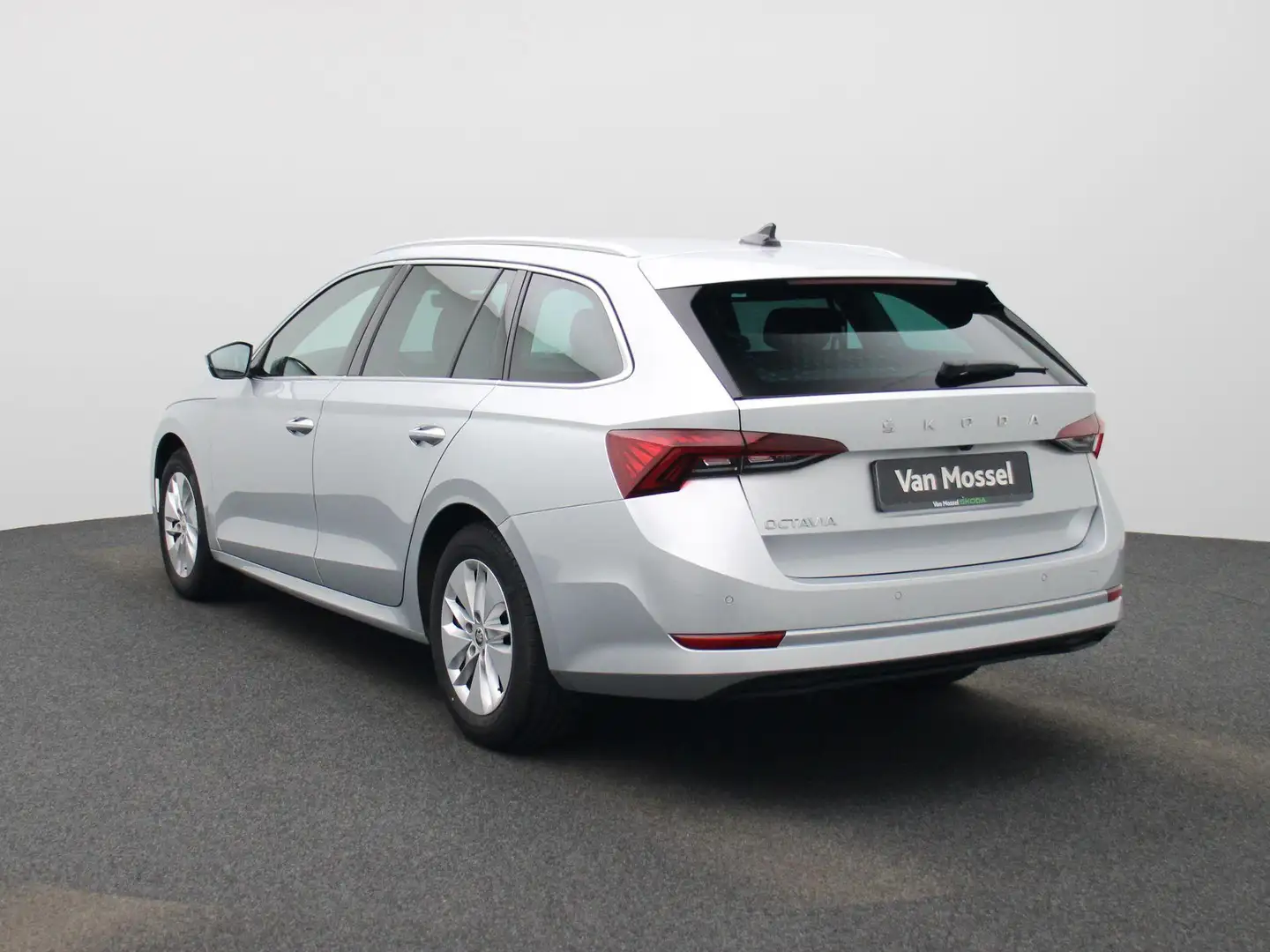 Skoda Octavia Combi 1.5 TSI 110kW Ambition Gris - 2