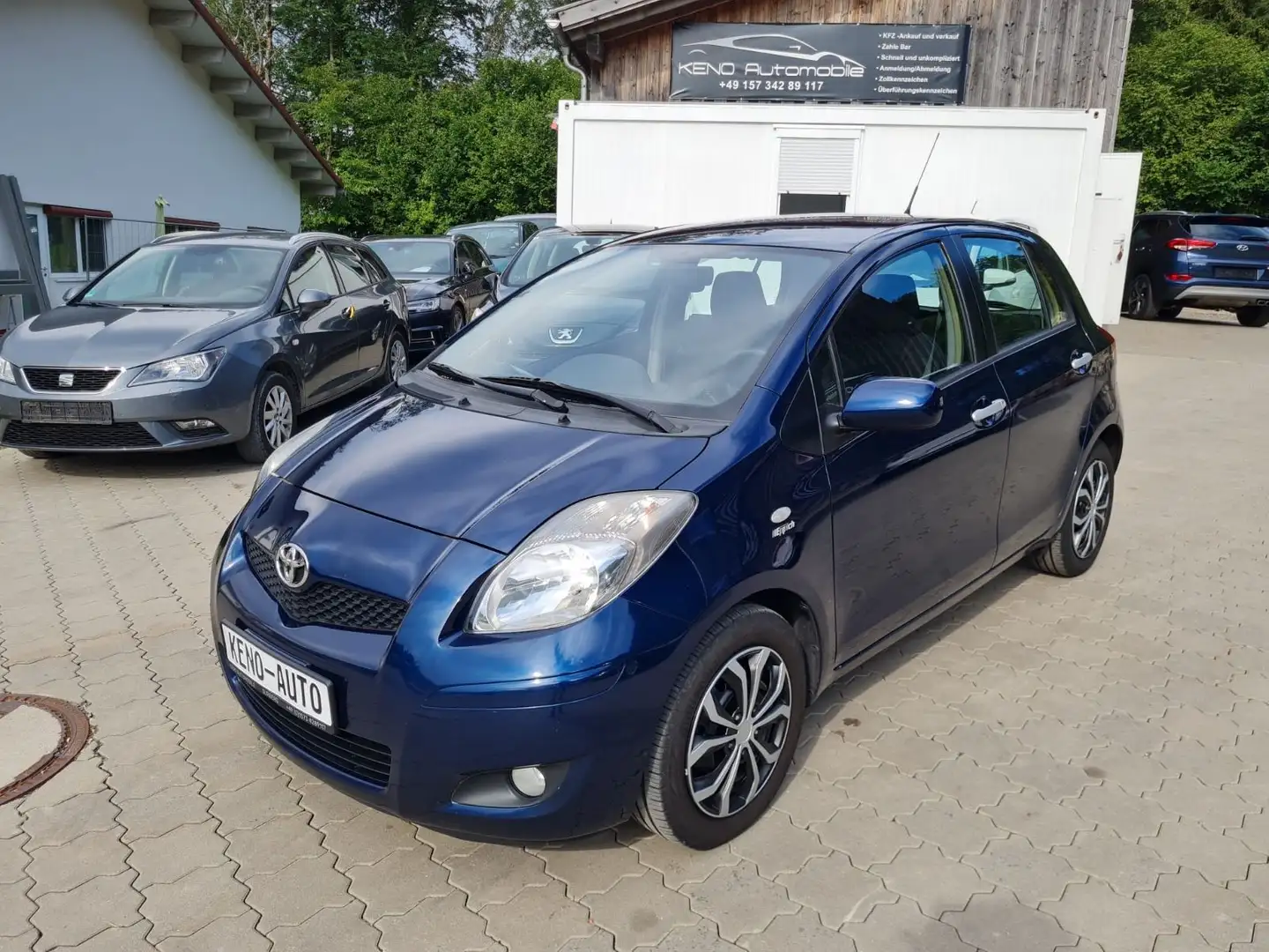 Toyota Yaris Life 1.Hand Blue - 1