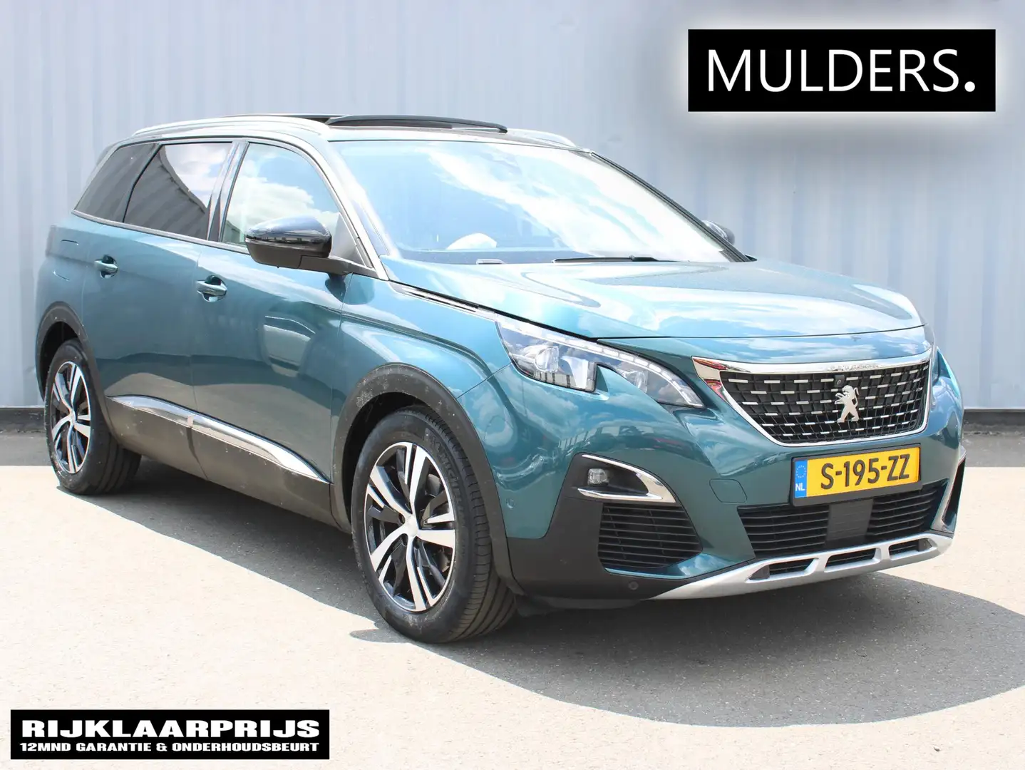 Peugeot 5008 1.2 PureTech Allure Automaat/ Schuifdak / El.stoel Blauw - 1