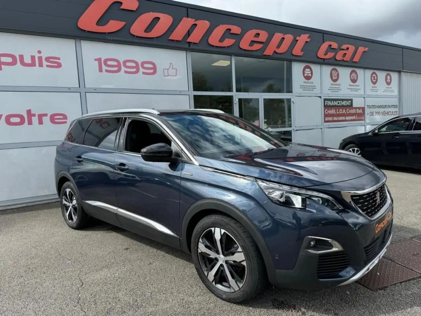 Peugeot 5008 GT Line 1.5 BlueHDi 130cv + ATTELAGE + PACK CUIR + Bleu - 1