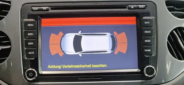 Volkswagen Tiguan view 14