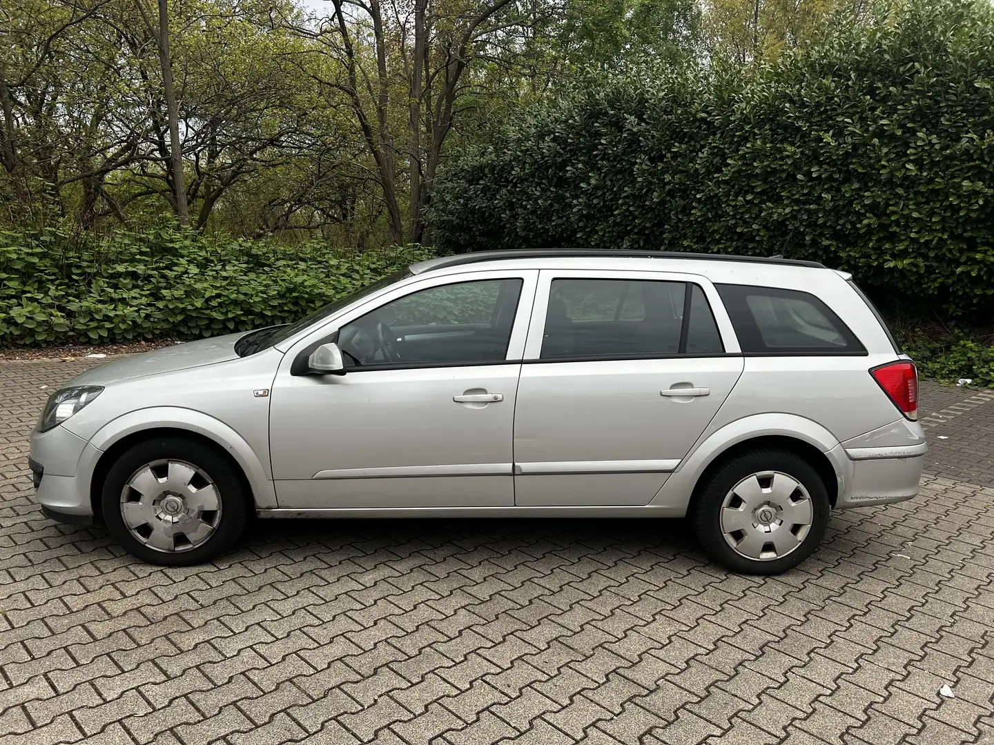 Opel Astra 1.9 CDTI Caravan DPF - 2
