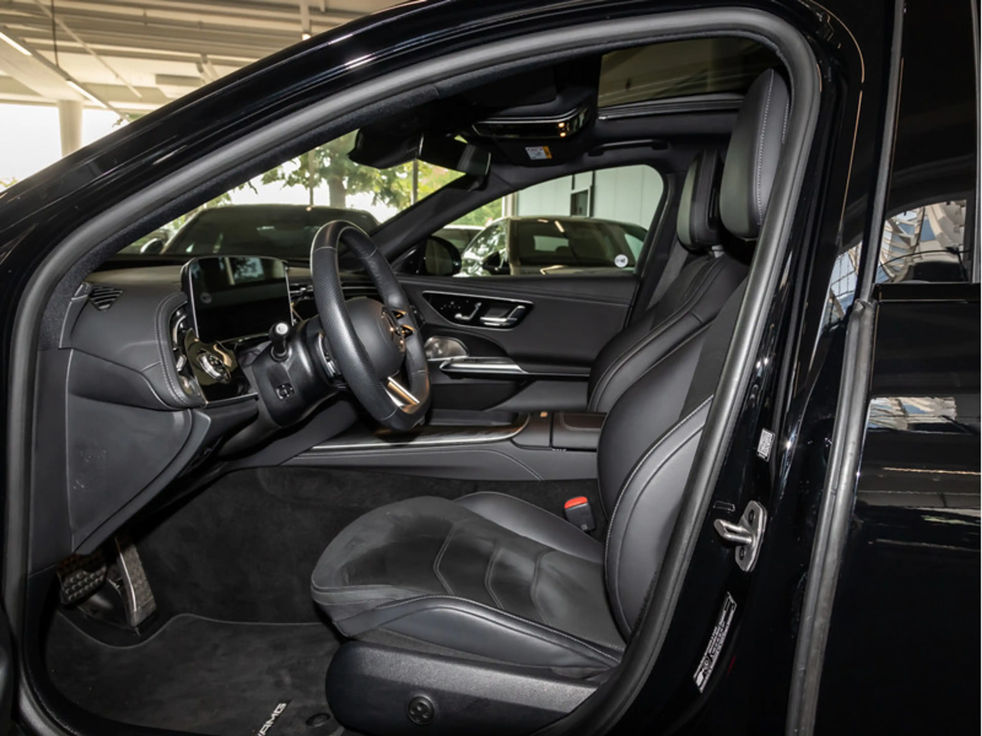 Mercedes-Benz E 220 d 4M AMG-Sport/Super/Pano/Burm/AHK/Night — photo 11