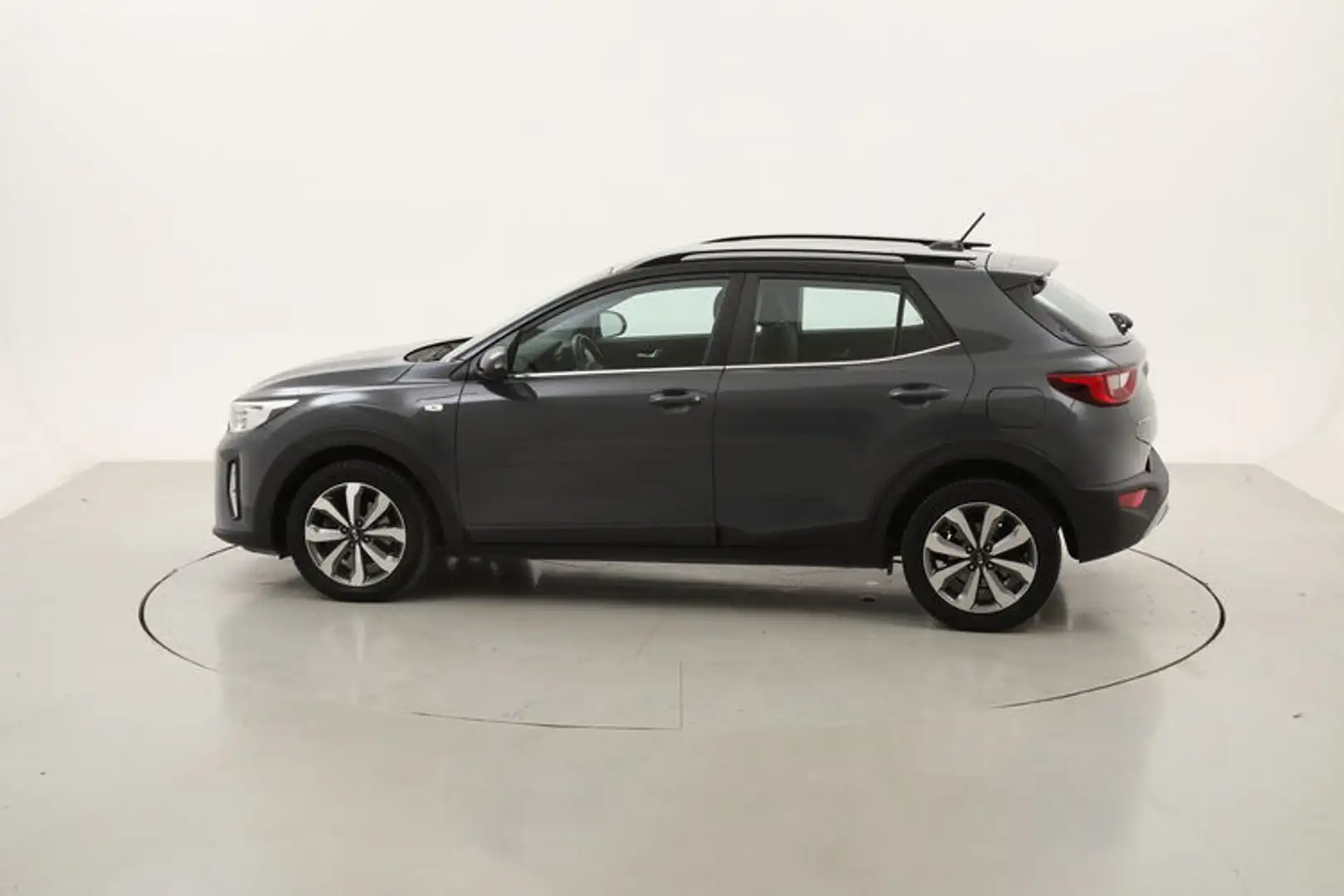 Kia Stonic MHEV Style 1.0 Mild Hybrid 100CV Grigio - 2