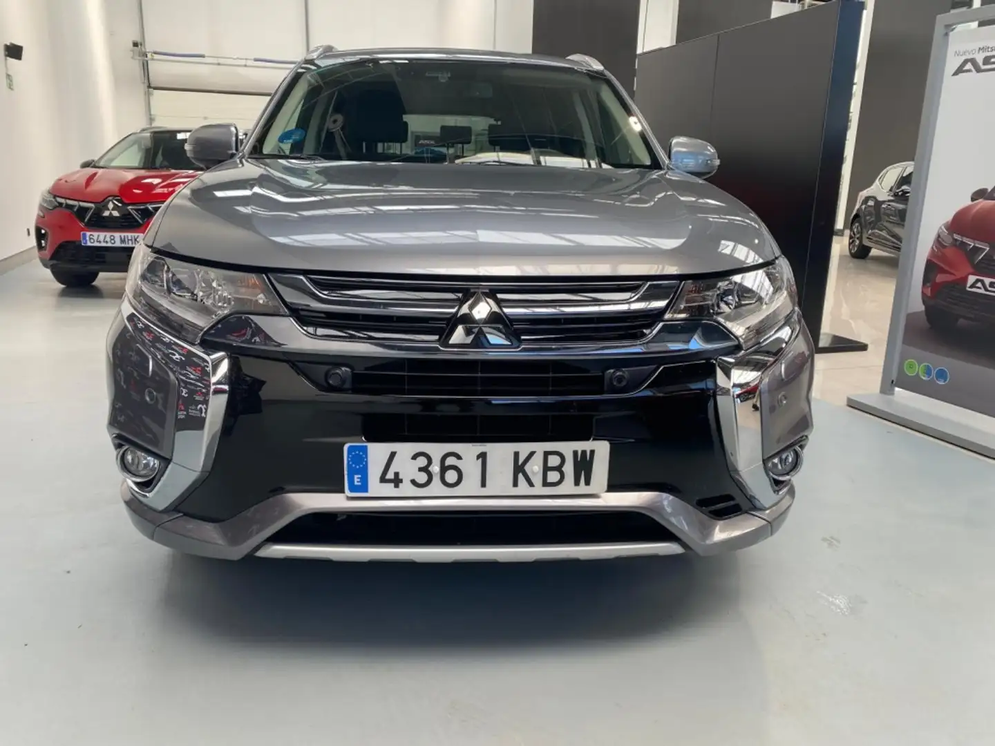 Mitsubishi Outlander PHEV Kaiteki 4WD Gris - 1