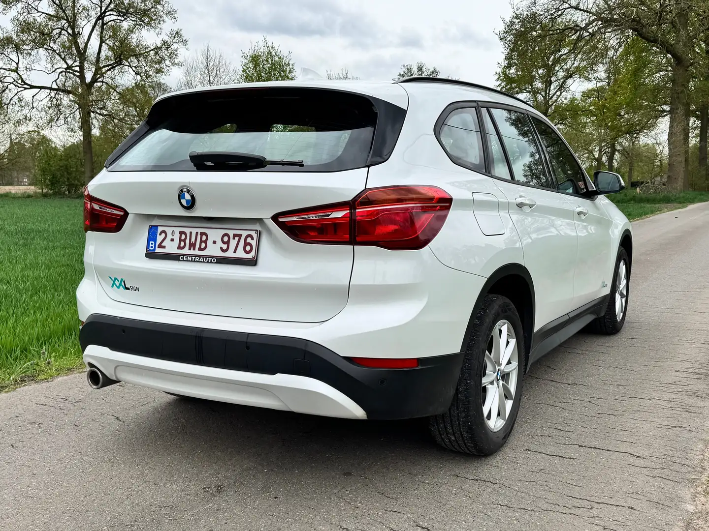 BMW X1 X1 sDrive18i Blanc - 2