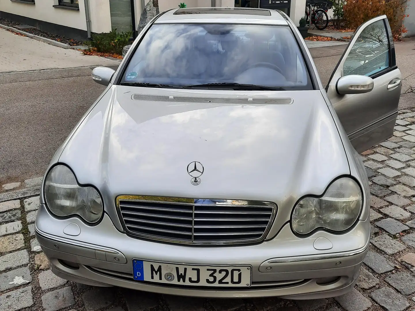Mercedes-Benz 320 Elegance Silver - 1