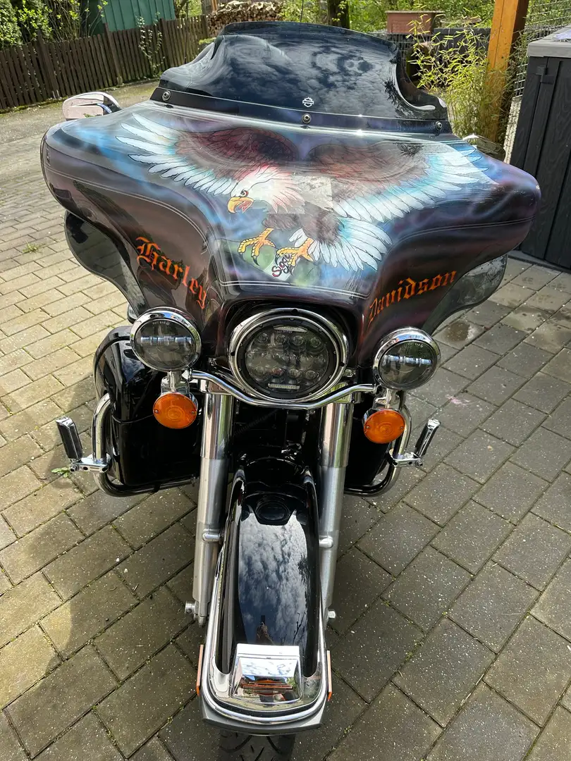 Harley-Davidson Electra Glide FLHTCU Zwart - 2