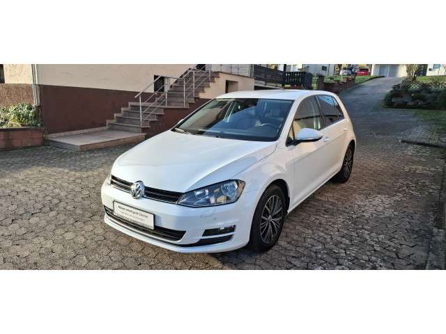 Volkswagen Golf 1.2 TSI Allstar BMT Sitzheizung Klimaautoma