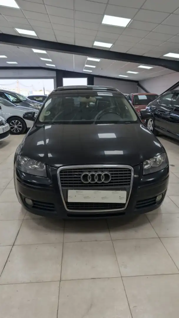 Audi A3 Sportback 2.0TDI Ambition Negro - 2