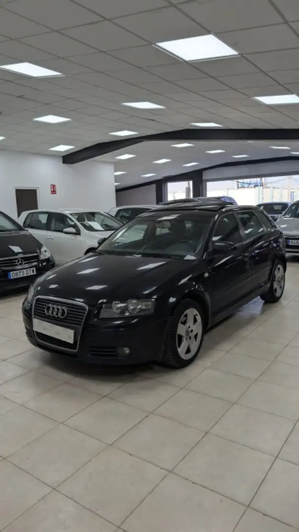 Audi A3 Sportback 2.0TDI Ambition Negro - 1