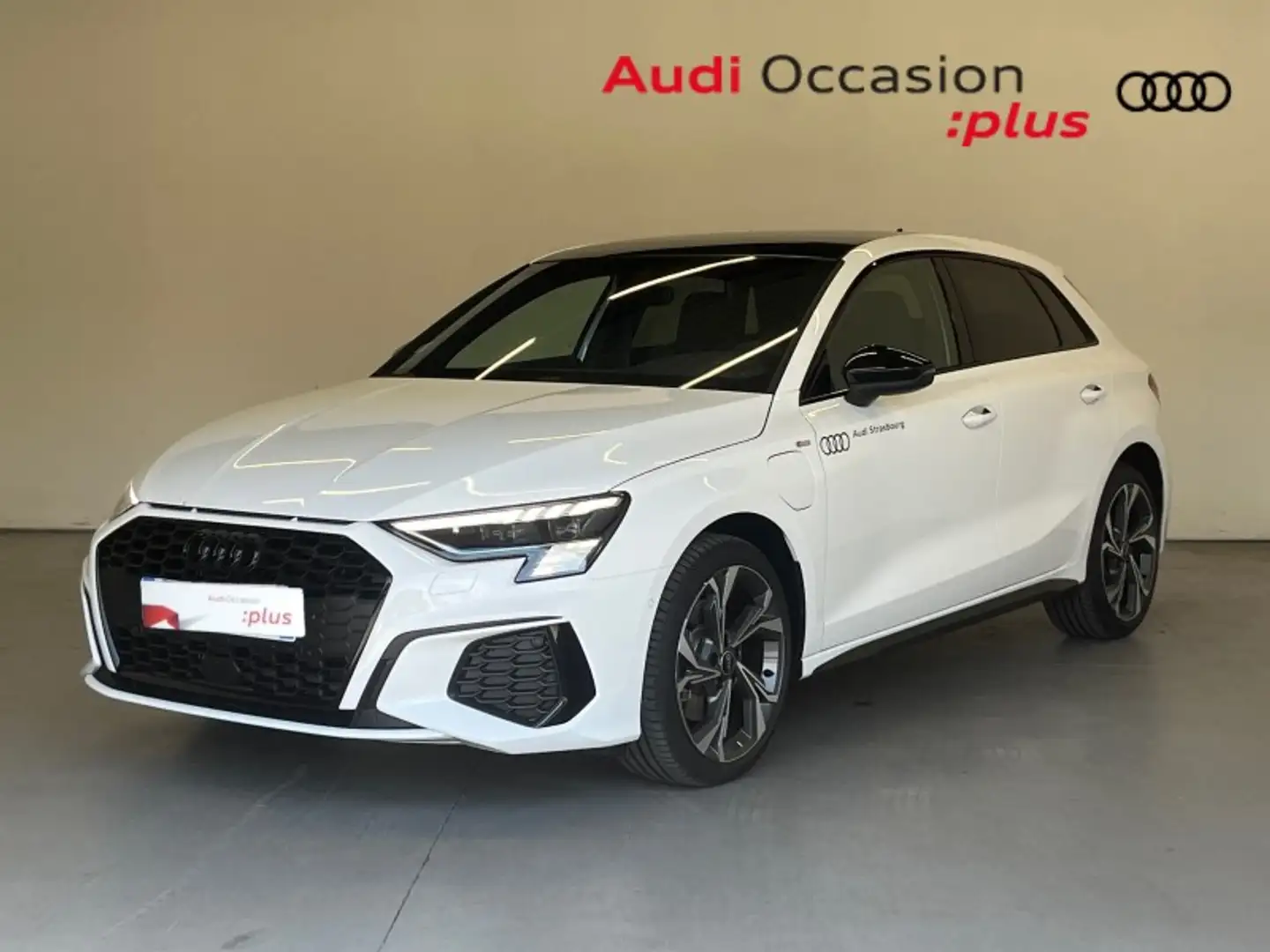 Audi A3 40 TFSI e 204ch S line S tronic 6 - 1