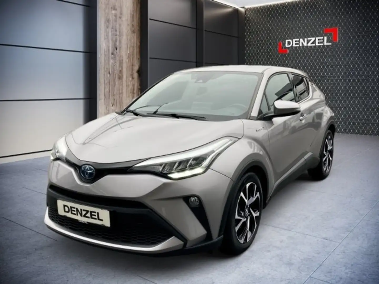 Toyota C-HR - 1,8 l Hybrid 4x2, Club, CVT - 2